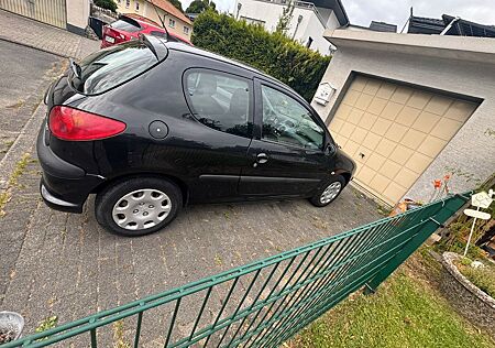 Peugeot 206 mit TÜV bis 03/2027