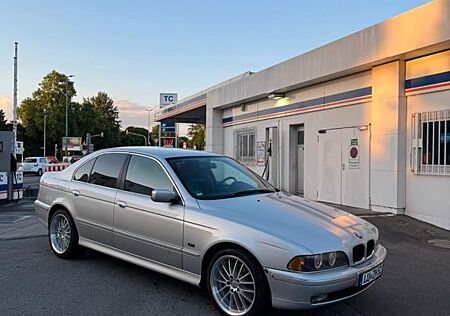 BMW 520i A -