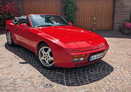 Porsche 944 S2