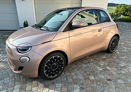 Fiat 500E ICON 42 kWh 87KW 118PS