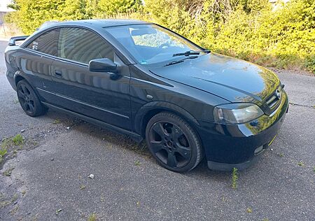 Opel Astra Bertone Standheizung Leder Xenon Navi Klim