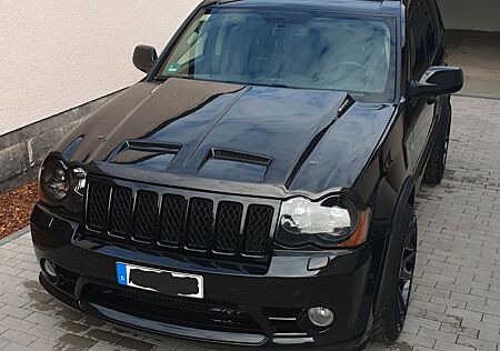 Jeep Grand Cherokee SRT8 6.1 Hemi V8
