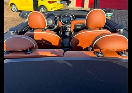 Mini John Cooper Works Cabrio JCW Cabrio Classic ...