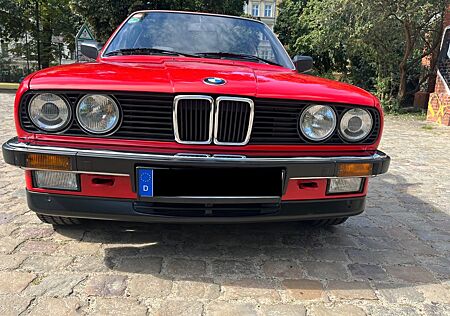 BMW 325i E30 Cabrio, HU4/27, TOPZUSTAND, el. Verdeck