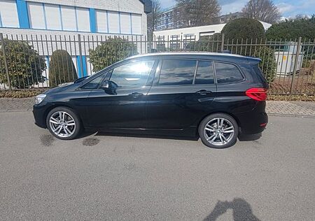 BMW 2er 220 Gran Tourer 220d xDrive Steptronic -