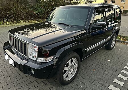 Jeep Commander Overland 5.7 V8 HEMI Overland mit LPG