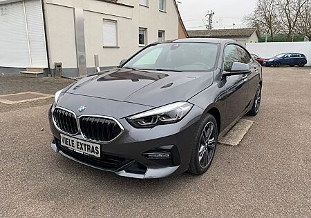 BMW 218i Gran Coupé Aut. Sport Line *Kamera*Navi*SHZ