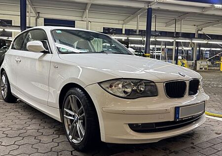 BMW 116i E81 Coupe 8fach Reifen, Klimaautomatik, PDC