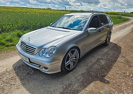 Mercedes-Benz 220