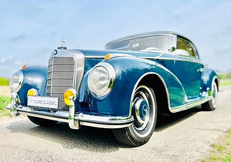 Mercedes-Benz 300 S Coupe mit Schiebedach 9x gebaut