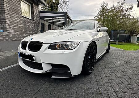 BMW M3 e92 Sehr Sauber*