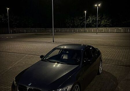 BMW 325i E92