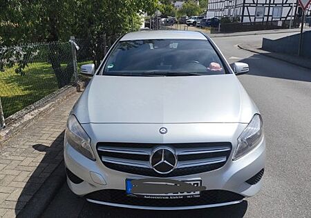 Mercedes-Benz A 180 BlueEFFICIENCY -