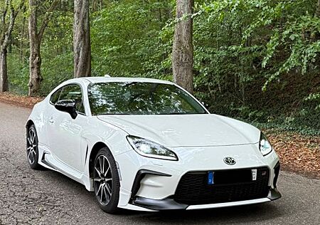 Toyota GT86 GR86 Pure Edition, Keramik, Sport-Abgasanlage