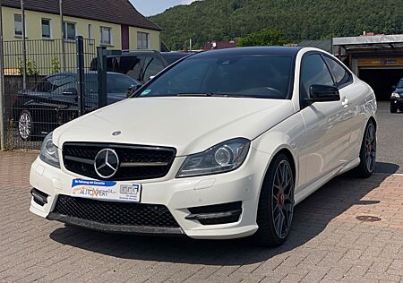 Mercedes-Benz C 180 C -Klasse Coupe BlueEfficiency AMG Line