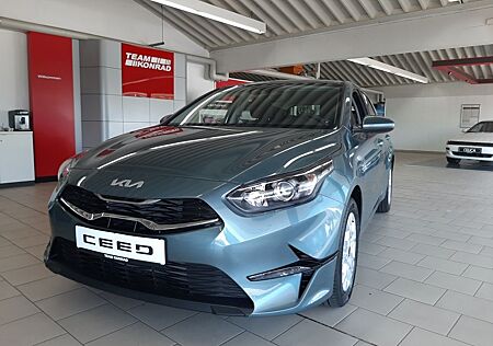 Kia Cee'd Ceed Vision 1.5 T-GDI EU6e 5 1.5T 140 VIS STD (N