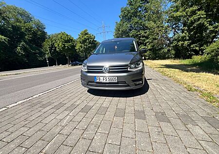 VW Caddy Volkswagen 2,0TDI 110kW BMT DSG Highline 5-Sitzer...