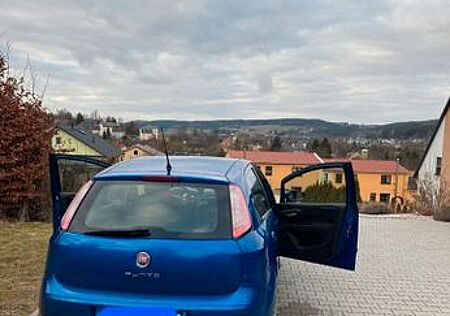 Fiat Punto 8-fach bereift, TÜV bis 12/27