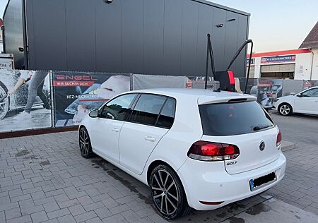 VW Golf Volkswagen 1.4 TSI DSG 90 kW Highline
