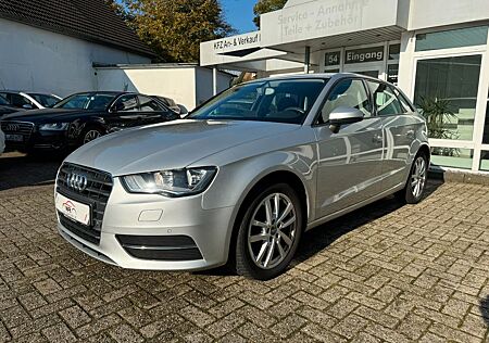 Audi A3 Sportback Attraction 1.6 TDI Automatik+PDC