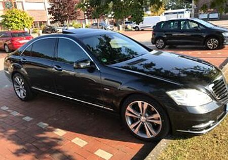 Mercedes-Benz S 350 BlueTEC 4MATIC L -