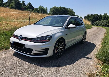 VW Golf Volkswagen 2.0 TSI DSG BMT GTI Performance GTI Per...