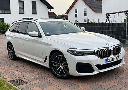 BMW 530i Touring M-Sport AHK Standheiz Panorama