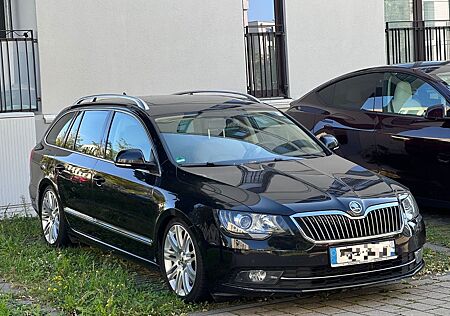 Skoda Superb gebraucht kaufen Skoda Superb Combi 3.6 DSG 4x4 *Panorama*Sound*Leder*