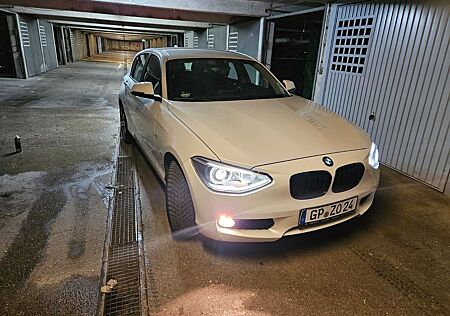 BMW 116i Sport Line Sport Line
