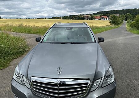 Mercedes-Benz E 200 CDI AVANTGARDE AHK schwenkb. Schiebedach