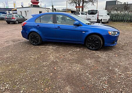 Mitsubishi Lancer Sportback Inform