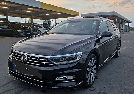 VW Passat Variant Volkswagen 2.0 TDI 3xRLine DSG Virtual 360