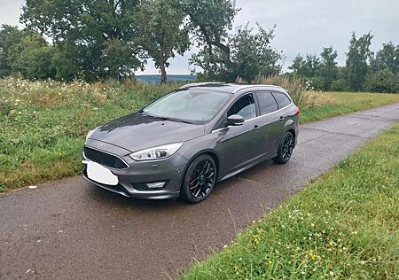 Ford Focus 2,0 TDCi 110kW Titanium Turnier Titanium