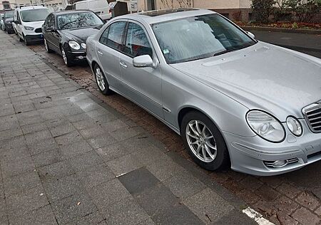 Mercedes-Benz E 200 KOMPRESSOR NGT AVANTGARDE Autom. Avant...