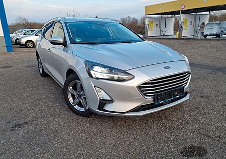 Ford Focus 1,5 TDCI Kombi Rückfahrkamera