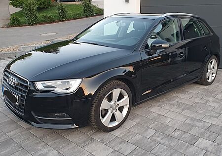 Audi A3 2.0 TDI S tronic Ambiente Sportback Ambiente