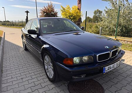 BMW 728i Auto