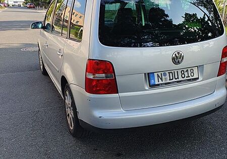 VW Touran Volkswagen 2.0 TDI Highline Highline