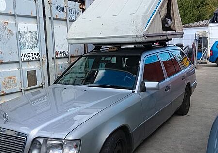 Mercedes-Benz 200