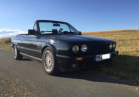 BMW 320i e30 Cabrio - TÜV neu