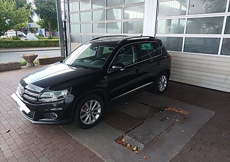 VW Tiguan Volkswagen 2.0 TDI BlueMotion Tec CUP Sport & St...
