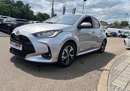 Toyota Yaris Hybrid 1,5L Teamplayer Safety + Comfort Pa