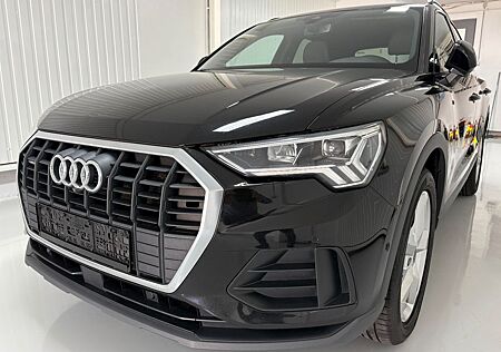 Audi Q3 40 TDI quattro S-Line/LED/Navi/AHK/ACC