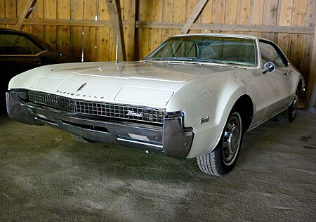 Oldsmobile Toronado