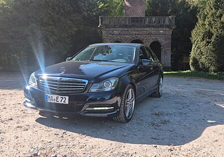 Mercedes-Benz C 350 W204 BlueEFF. ELEGANCE Bi-Xenon TÜV 2027