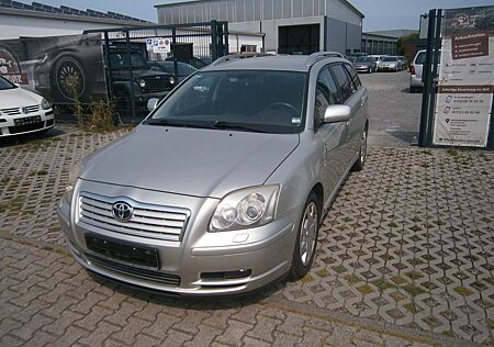 Toyota Avensis Combi Executive 2,2-l-D-CAT