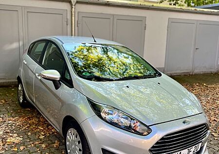 Ford Fiesta 1,6 TDCi SYNC Edition mit HS