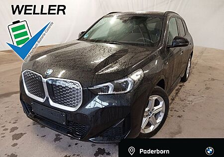 BMW iX1 xDrive30 M Sport Pano,AHK,H/K,HUD,DAPro,PA+