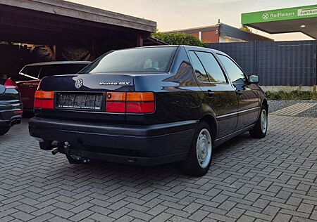 VW Vento Volkswagen 1.8 55kW GLX Schiebedach Anhängerkupplung