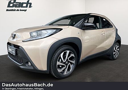 Toyota Aygo (X) 1.0 l Teamplayer 5 M/T